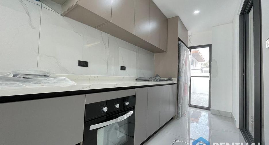 Casa en venta de 4 habitaciones en Bang Lamung, Chonburi