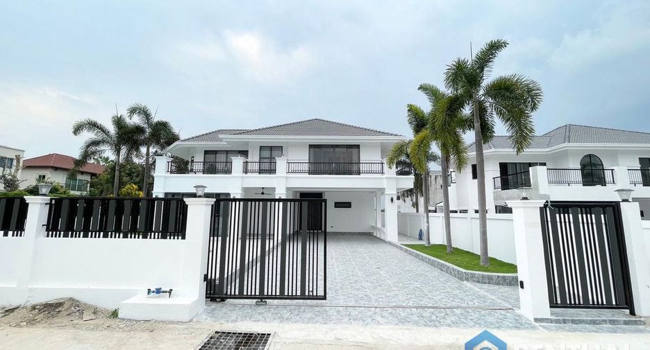 Casa en venta de 4 habitaciones en Bang Lamung, Chonburi