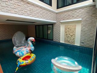For rent 5 Beds villa in Bang Lamung, Chonburi