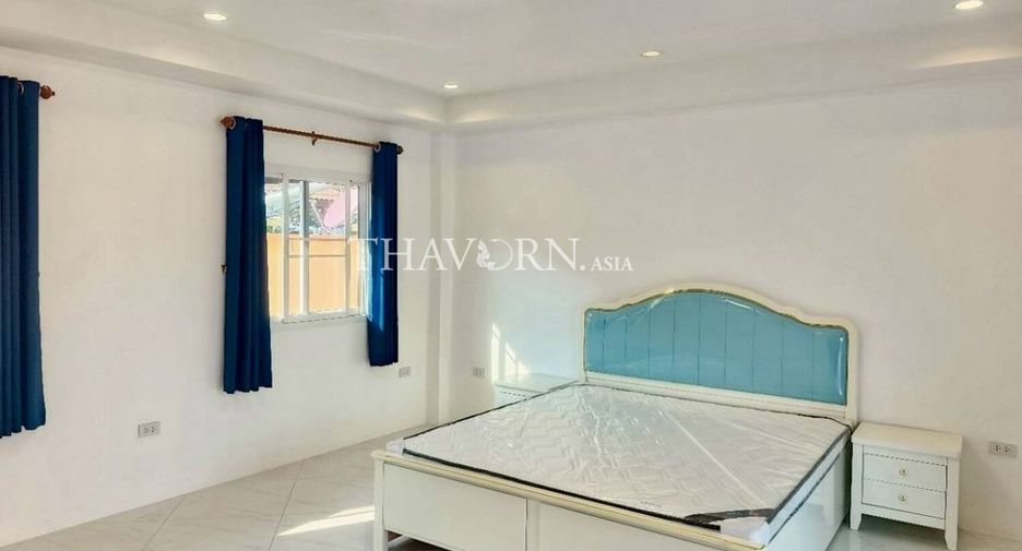 Haus zum Kauf mit 4 Zimmer in Sattahip, Chonburi