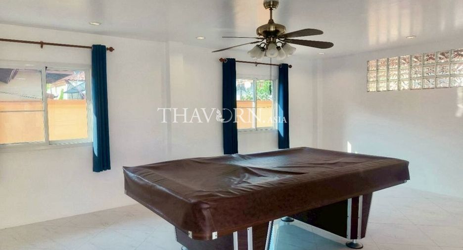 Haus zum Kauf mit 4 Zimmer in Sattahip, Chonburi