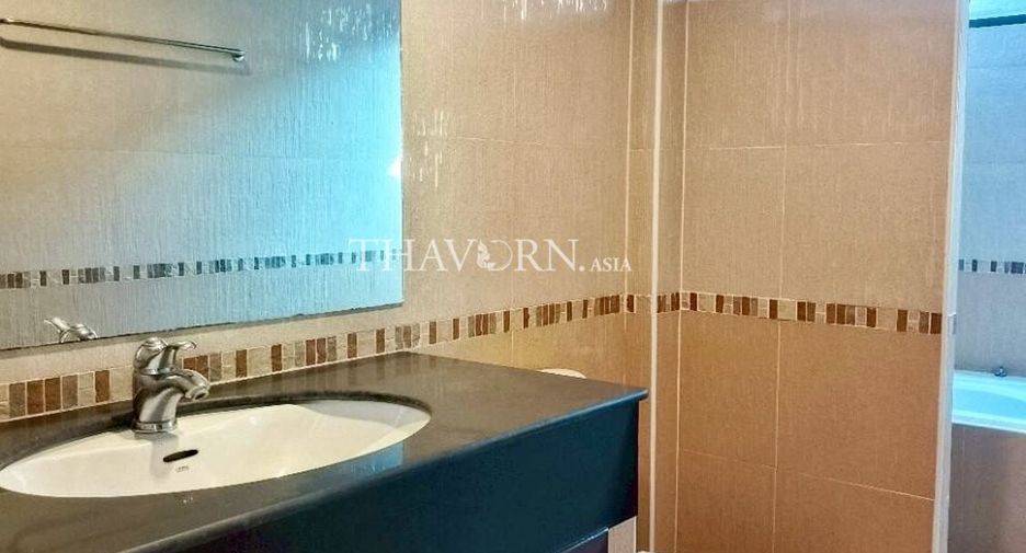 Haus zum Kauf mit 4 Zimmer in Sattahip, Chonburi