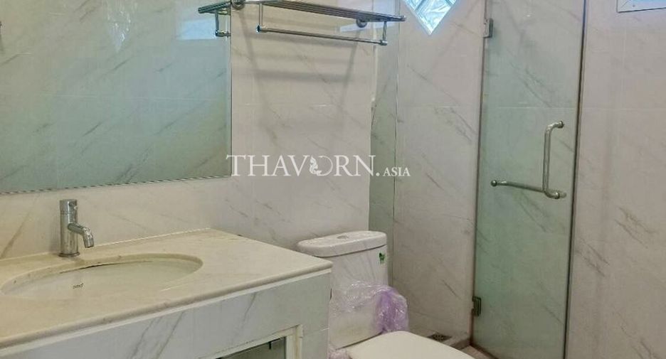 Haus zum Kauf mit 4 Zimmer in Sattahip, Chonburi