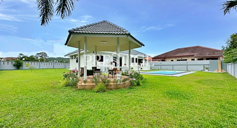 Haus zum Kauf mit 3 Zimmer in Bang Saray, Pattaya