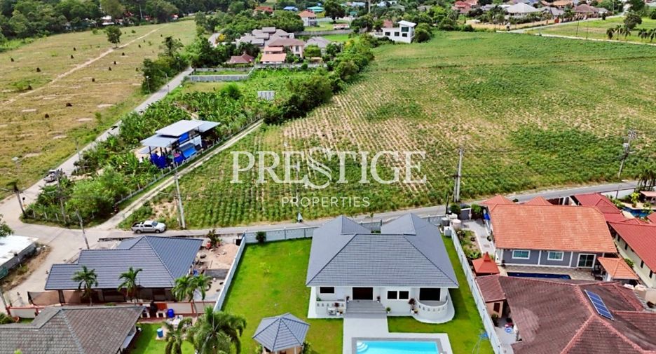 Haus zum Kauf mit 3 Zimmer in Bang Saray, Pattaya