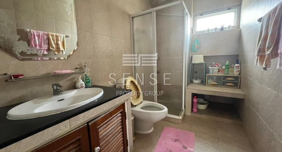 For sale 4 bedrooms house in Bang Rak, Bangkok