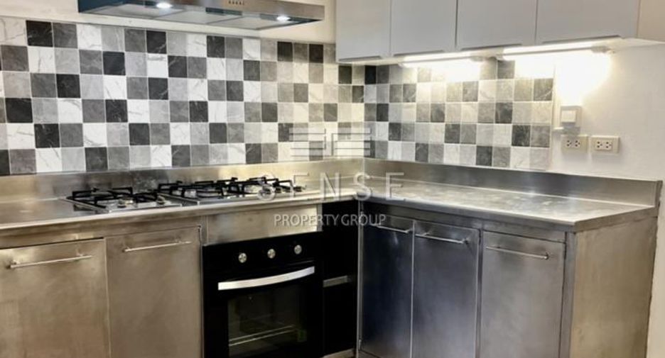For rent 4 bedrooms house in Suan Luang, Bangkok