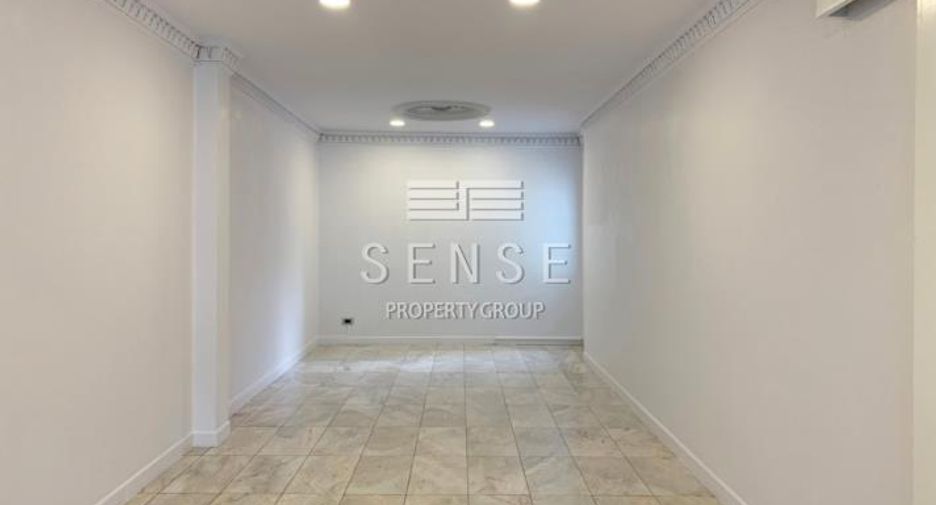 For rent 5 bedrooms house in Khlong Toei, Bangkok