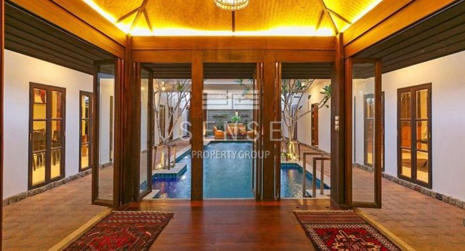 For rent 4 ベッドルーム house in Bang Na, Bangkok