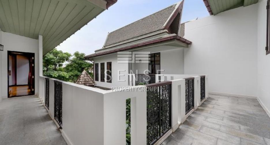 For rent 4 ベッドルーム house in Bang Na, Bangkok