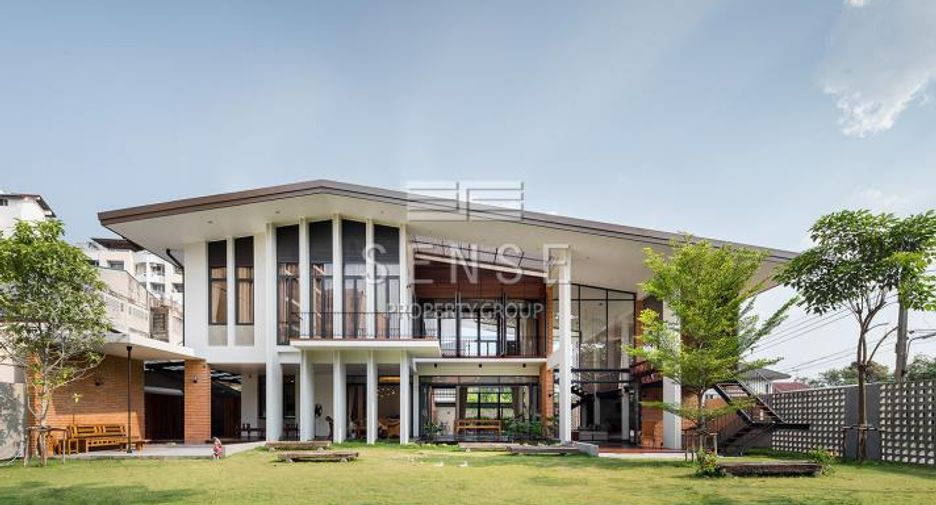 For sale 6 bedrooms house in Chatuchak, Bangkok