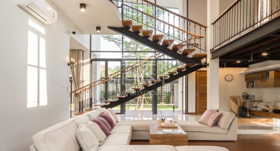 For sale 6 bedrooms house in Chatuchak, Bangkok