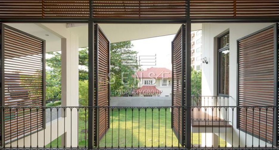 For sale 6 bedrooms house in Chatuchak, Bangkok