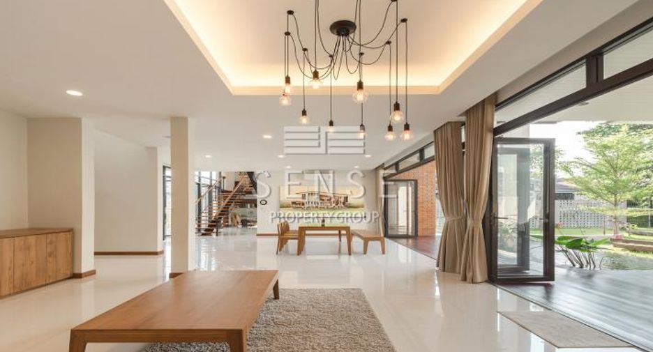 For sale 6 bedrooms house in Chatuchak, Bangkok