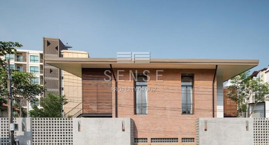 For sale 6 bedrooms house in Chatuchak, Bangkok