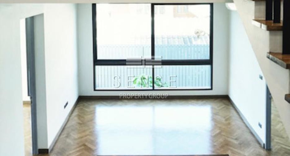 For sale and for rent 4 bedrooms house in Watthana, Bangkok
