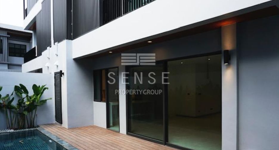 For sale and for rent 4 bedrooms house in Watthana, Bangkok