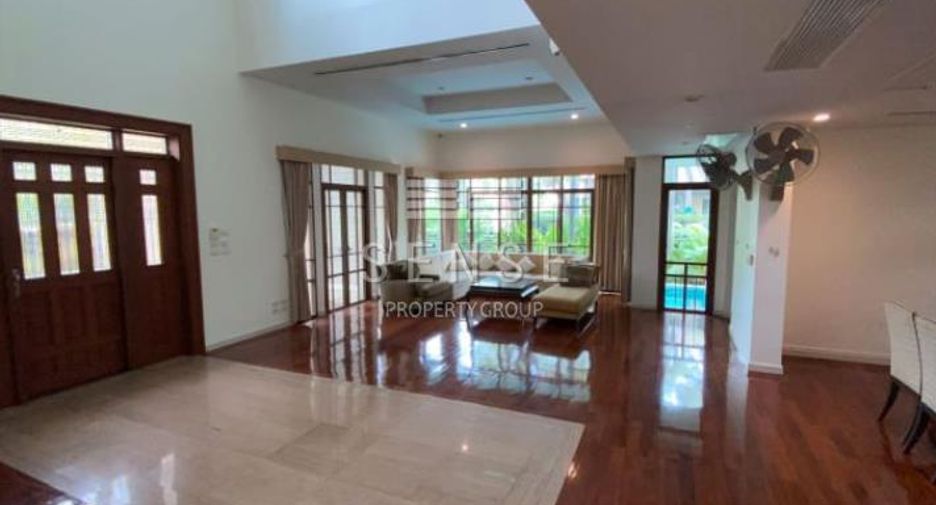 For sale and for rent 4 bedrooms house in Pathum Wan, Bangkok