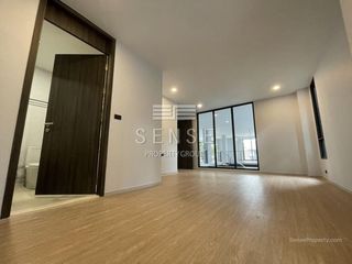 Haus zur Miete mit 5 Zimmer in Watthana, Bangkok