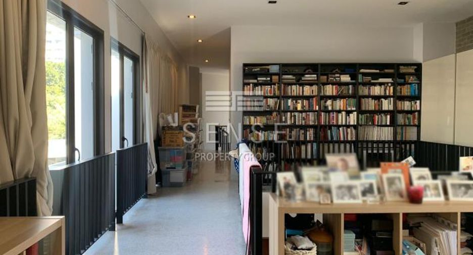 Casa en alquiler de 4 habitaciones en Khlong Toei, Bangkok