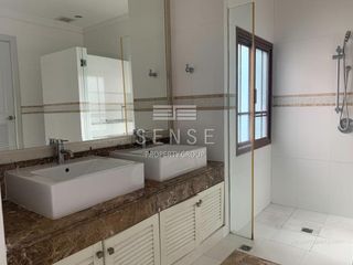 Casa en alquiler de 4 habitaciones en Pathum Wan, Bangkok