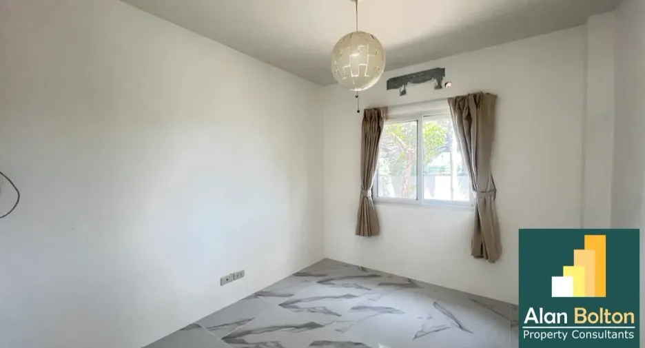 For rent and for sale 3 bedrooms house in Bang Lamung, Chonburi