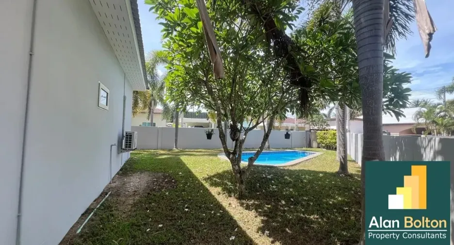 For rent and for sale 3 bedrooms house in Bang Lamung, Chonburi