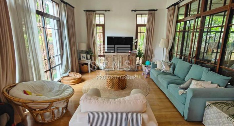 For rent 4 bedrooms house in Pathum Wan, Bangkok