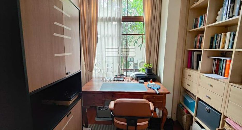 For rent 4 bedrooms house in Pathum Wan, Bangkok