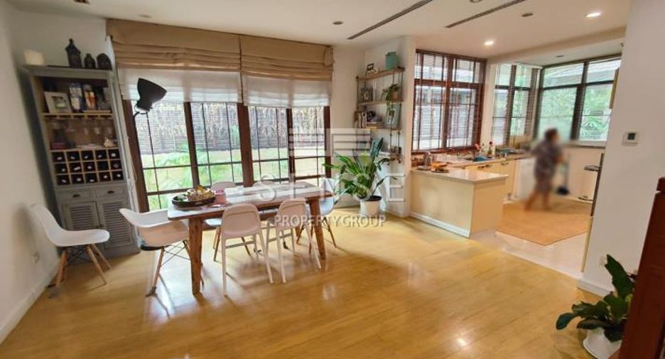For rent 4 bedrooms house in Pathum Wan, Bangkok