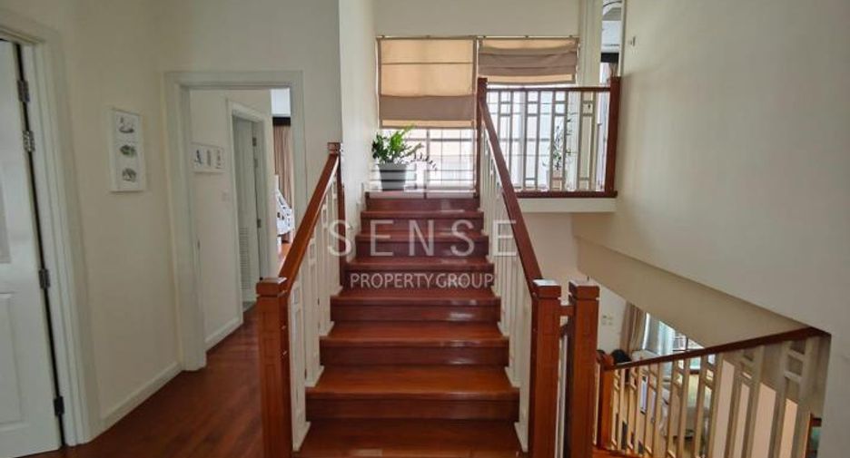 For rent 4 bedrooms house in Pathum Wan, Bangkok