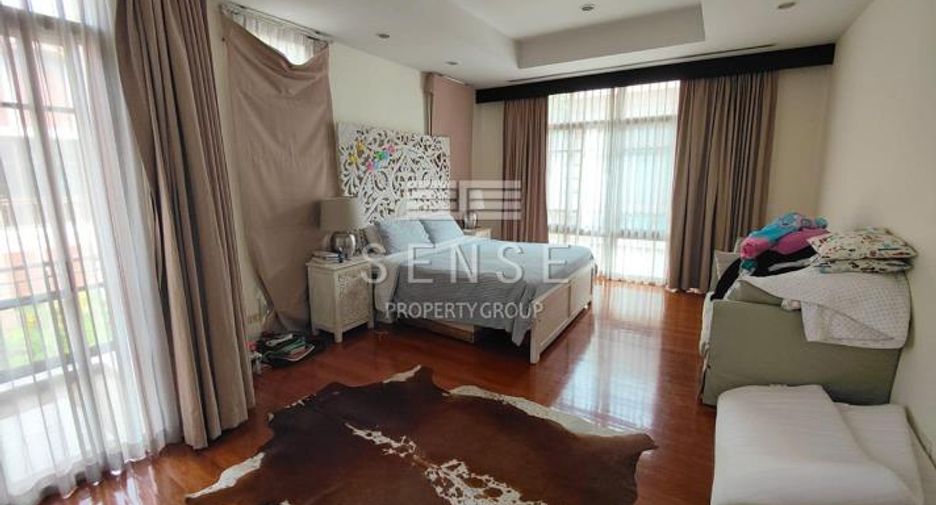 For rent 4 bedrooms house in Pathum Wan, Bangkok
