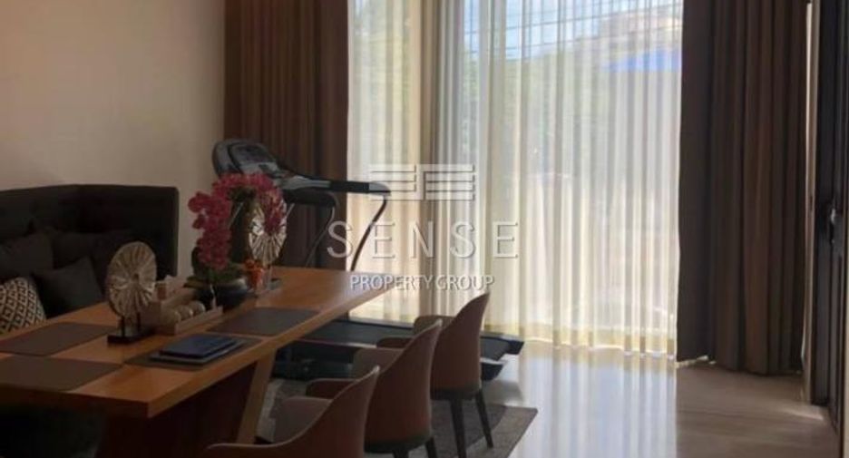 For sale 5 bedrooms house in Yan Nawa, Bangkok