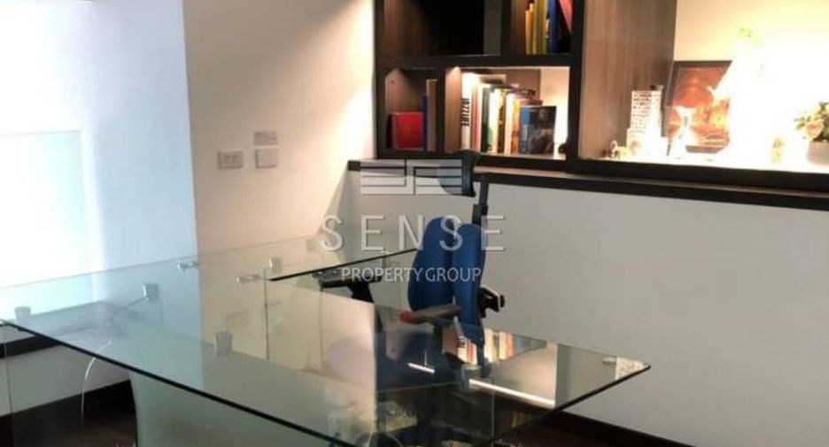 For sale 5 bedrooms house in Yan Nawa, Bangkok