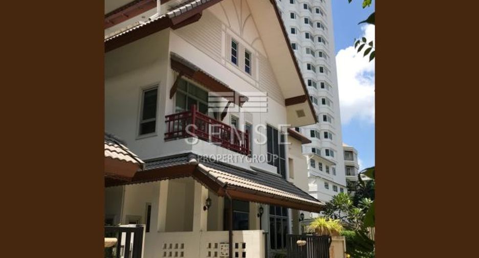 For rent 5 bedrooms house in Khlong Toei, Bangkok