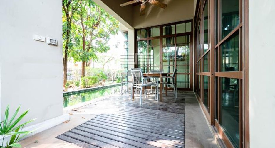For rent 4 bedrooms house in Pathum Wan, Bangkok