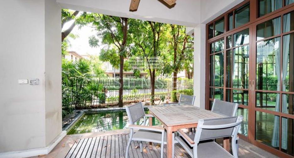For rent 4 bedrooms house in Pathum Wan, Bangkok