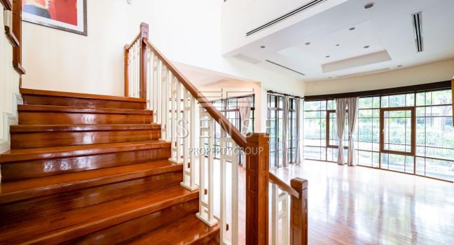 For rent 4 bedrooms house in Pathum Wan, Bangkok