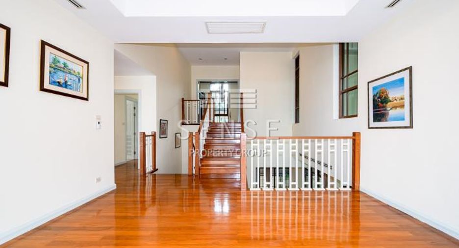 For rent 4 bedrooms house in Pathum Wan, Bangkok