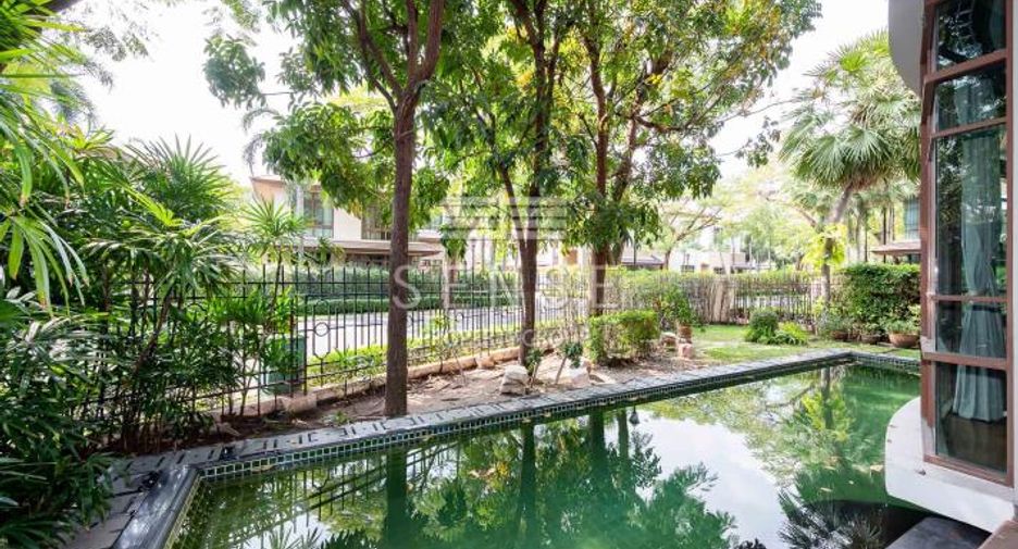 For rent 4 bedrooms house in Pathum Wan, Bangkok