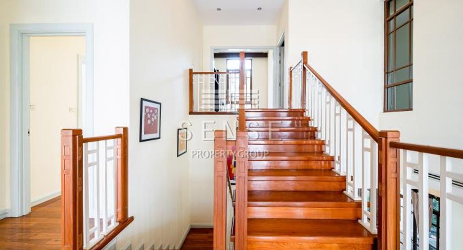 For rent 4 bedrooms house in Pathum Wan, Bangkok