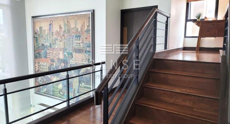 Casa en alquiler de 4 habitaciones en Watthana, Bangkok