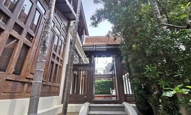 For rent 3 bedrooms house in Khlong Toei, Bangkok