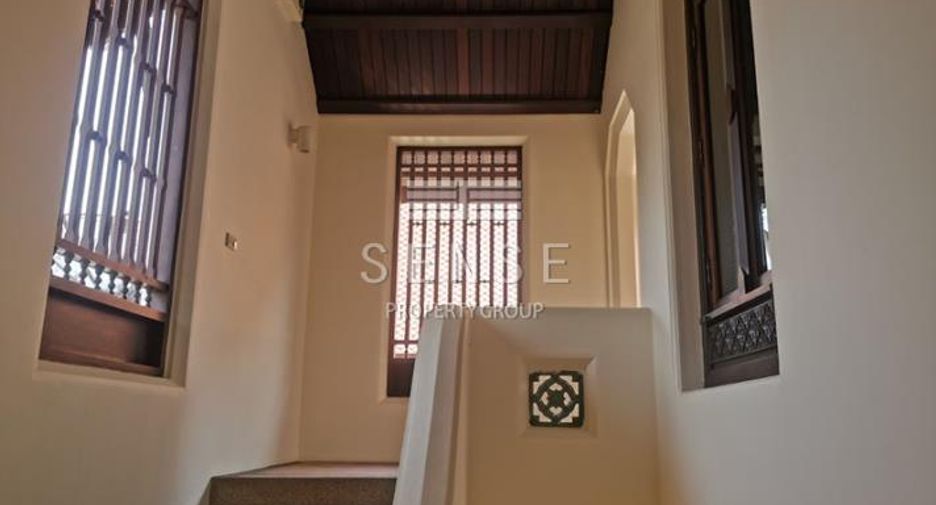 For rent 3 bedrooms house in Khlong Toei, Bangkok