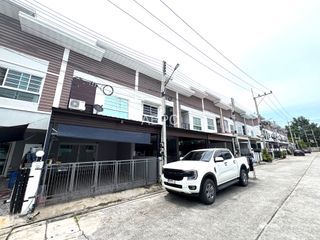 For sale 3 bedrooms townhouse in Bang Lamung, Chonburi