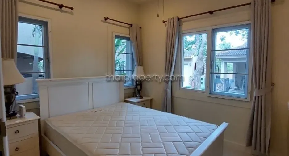 For rent and for sale 3 bedrooms house in Jomtien, Pattaya