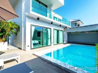 Haus zum Kauf mit 5 Zimmer in Bang Lamung, Chonburi