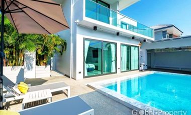 For sale 5 bedrooms house in Jomtien, Pattaya