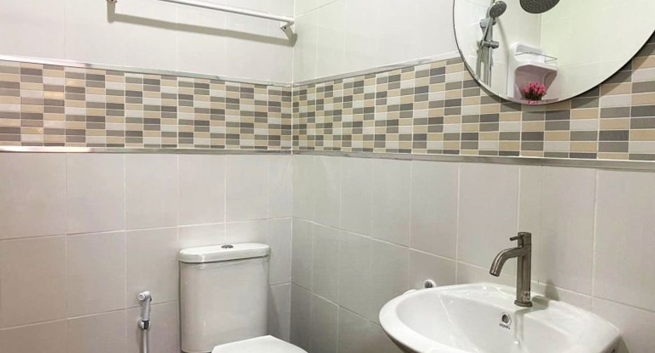 For sale 2 bedrooms house in East Pattaya, Pattaya
