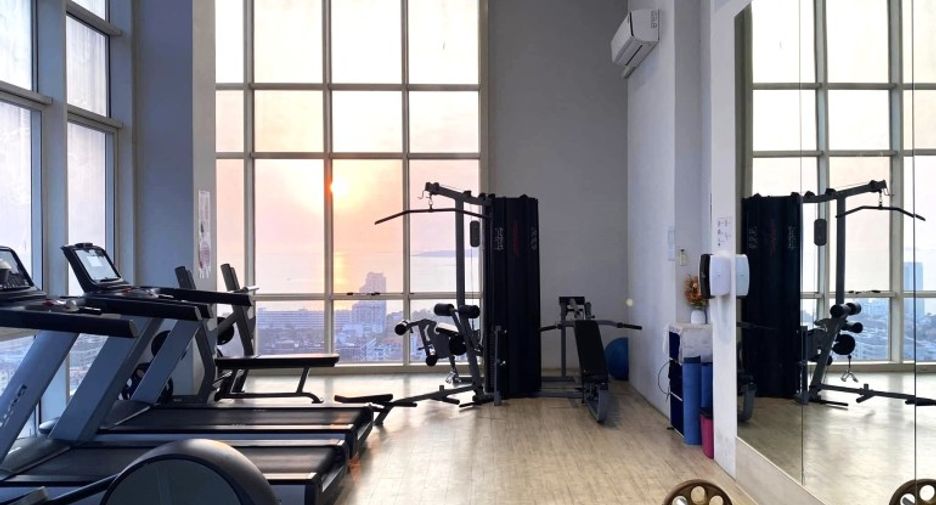 For sale 1 bed condo in Bang Lamung, Chonburi